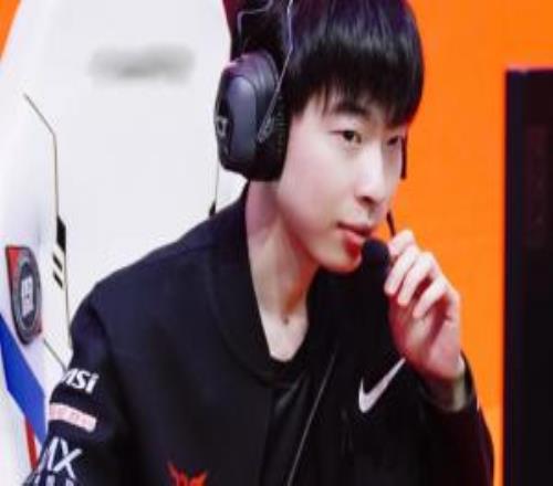 知道为啥23年JDG换尺帝了吗！昨日王杰EZ132今日尺帝EZ1436