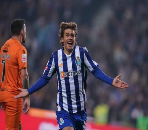 罗马诺：巴黎一直在关注波尔图小将莫拉，但尚未商谈他的转会