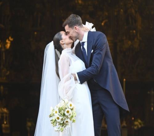 法比安鲁伊斯在本周六举行婚礼，登贝莱等巴黎队友出席