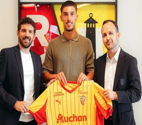 身价150万欧！官方：朗斯签下20岁斯特拉斯堡门将罗宾雷瑟