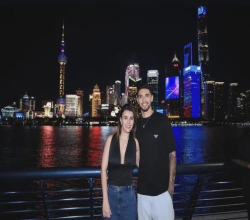 集训办了件大事！西海岸外援里切利在上海滩求婚成功