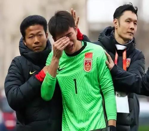 国足未来国门：21岁中超当红新星再次表态：会考虑留洋！