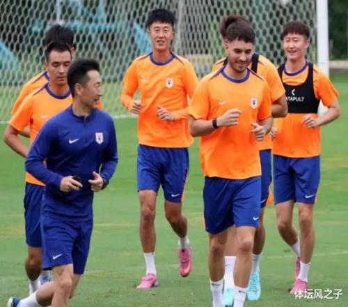 泰山队又放假了，泽卡现身上海，单线作战就是爽