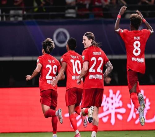 中超最新积分战报：保级形势大变，山东泰山翻车，西海岸3连胜