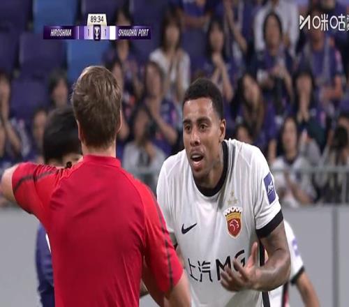 虎口夺食！中超从日韩球队身上勇撬4分，球迷：海港也不跪了