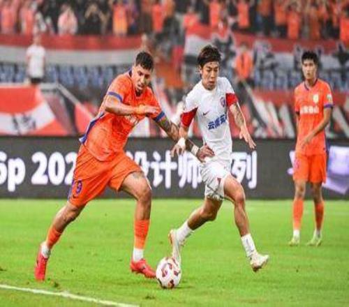 【中超】侯永永破门李小恒头球泰山1比1玉昆