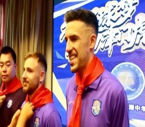 又1欧洲外援决定定居中国：已会简单中文，被天津大为震撼！