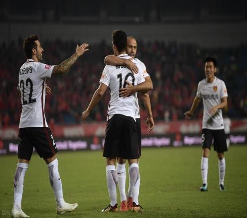 赚1.2亿！前中超外援瞧不起中国球员：自以为是球星根本不会踢球