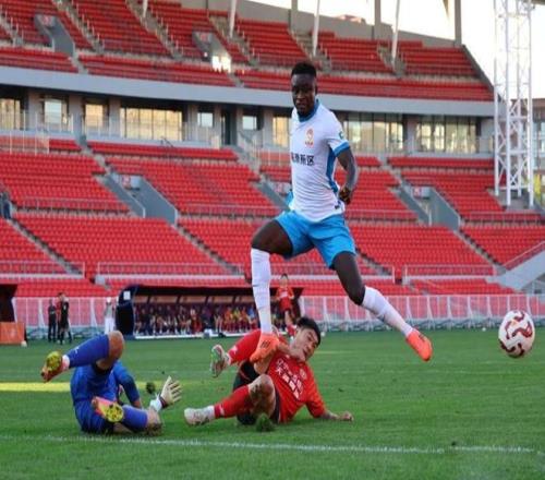 申花53广西，西海岸32铁人！吴曦战泰山可上场，司机发表宣言