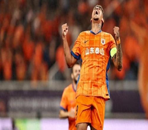 克雷桑造点+点杀！中超3场造4球，159天第一次，刘军帅暴怒