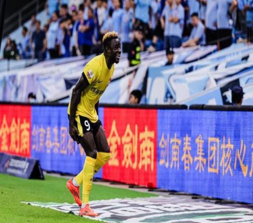 【中超】韦斯利建功阿齐兹传射新鹏城1比2西海岸