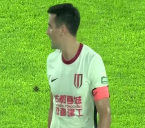 成都队长周定洋本赛季第二次累计4黄停赛，无缘下轮战梅州