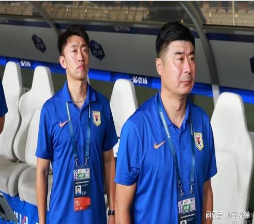 山东足球悬了足协护哨，退赛即塌天，“玩下去”究竟剩几分底气