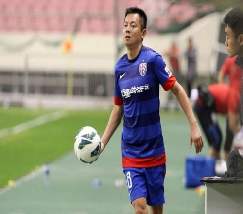 400万！59岁朱骏重奖自己，表彰球队冲乙，金元鼻祖杀回职业联赛