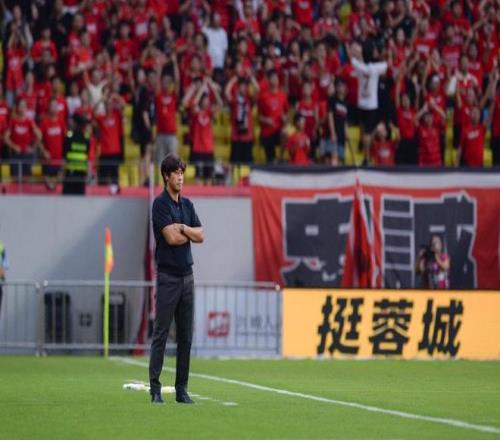 复刻申花剧本！蓉城遭遇黑色3分钟，中超客战韩国球队295天不胜