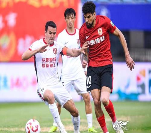中超首尾大战！亚泰不赢也扒层皮！彭长老PK周定洋谭龙PK费利佩