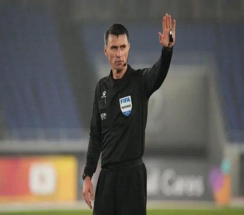 中超本周两场争冠焦点战均请洋哨执法