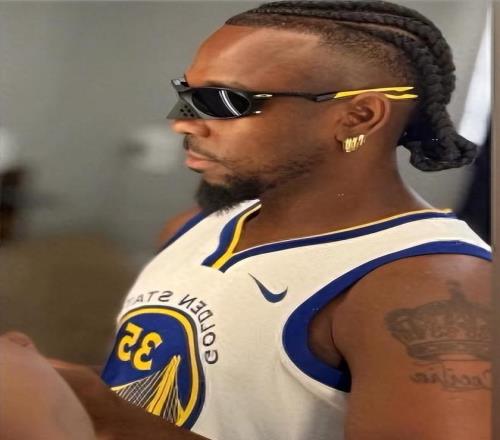 10个月无球可踢！前国足归化猛将无人问津沦为中超弃儿，面临退役