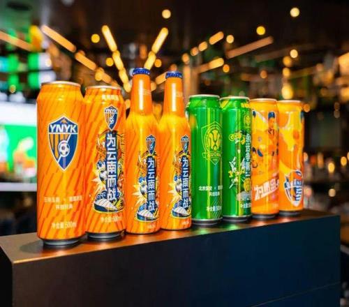 热爱中国足球的他们，去海上开了大会