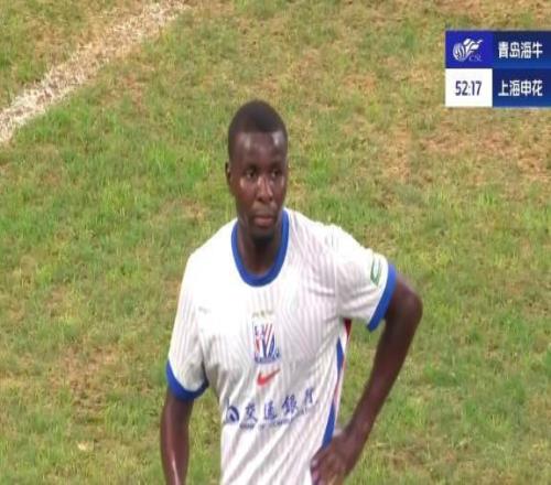 记者：申花外援阿马杜没有参加赛前合练