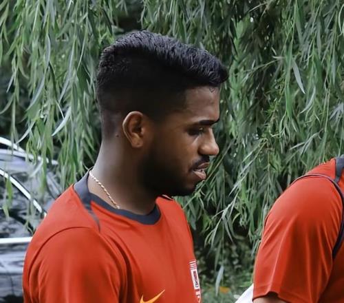 足球报：亚泰外援卡米洛参加全队合练，但还没达到比赛状态