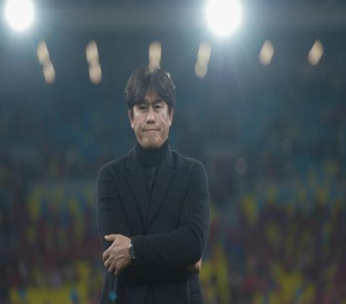 媒体人：蓉城领先后换人太保守卡隆这个外援名额纯属浪费