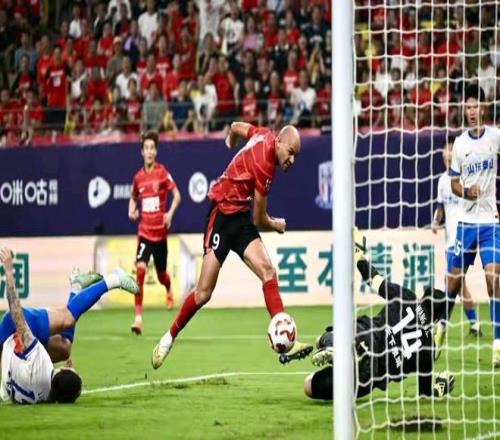 费利佩荣膺中超8月最佳球员五球闪耀助成都蓉城高歌猛进