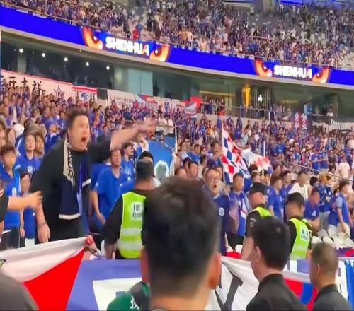 下轮磕成都司机一语暗示亚冠练兵！李帅大练鲍亚雄金顺凯迎机会