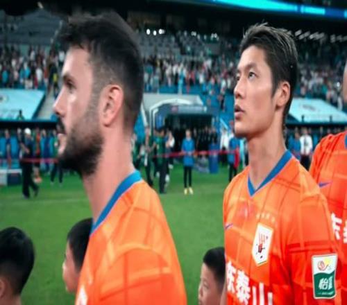 提前告别瓦科赠王大雷球衣韩鹏为重建打基础泰山为自己拼海港