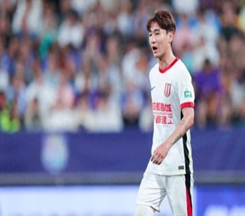 中超蓉城大将韦世豪需一个月康复时间