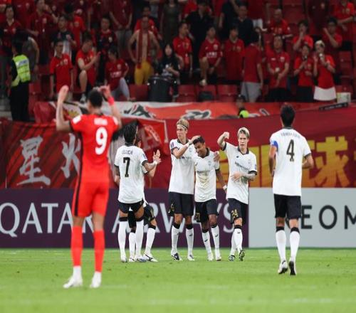 中超前三蓉城、海港和申花亚精英赛首轮全败，进2球丢7球