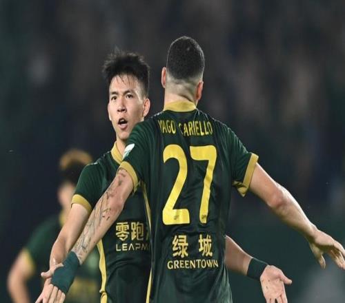 中超疯狂一夜：30到33，补时读秒绝杀，中超榜首易主