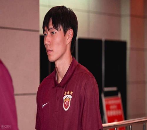 上港9月份刚吹响集结号！四大王牌就选择集体缺席，原因提前揭晓