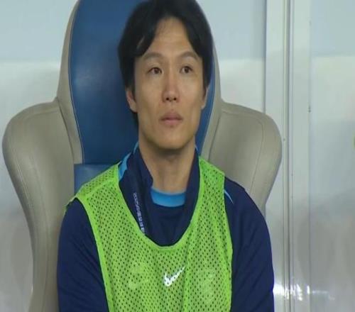 邓卓翔：球队连续两场大比分失利，主要责任还是在我