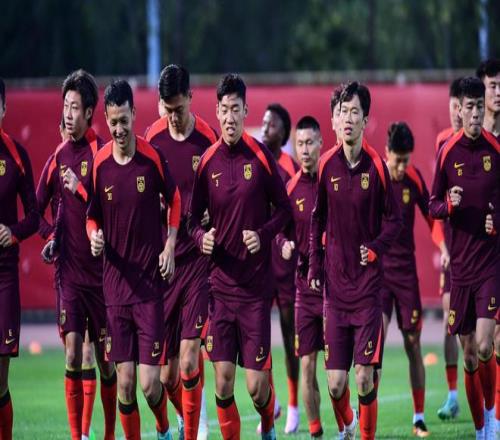 报名截止！国足选帅进入倒计时，多位名帅有意，前巴萨总监在列