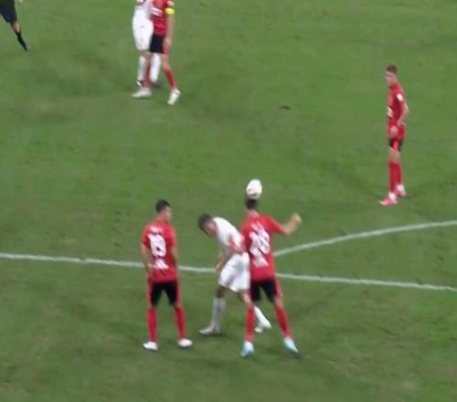 与海牛一役13次解围，杨帅创成都蓉城球员中超单场解围数新高