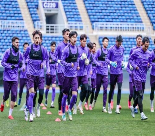 记者谈津门虎客场安排：不仅要保障球员食住行，还要解决训练场地