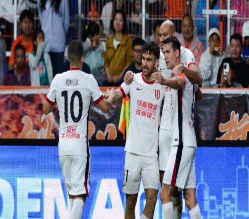 中超豪强狂轰5球，征服客场，韦世豪踢疯了：神奇助攻戴帽