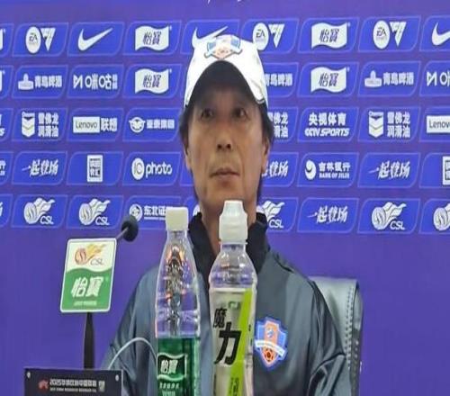 曲刚：亚泰的排名与整体实力不太相符茹子楠伤势恢复不乐观