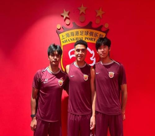 记者：对津门虎穆斯卡特要求每球必争蒯纪闻等三人将缺战蓉城