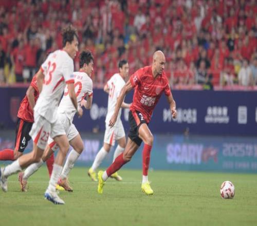 【中超】蹇韬多次神扑尼古拉造险蓉城0比0海牛