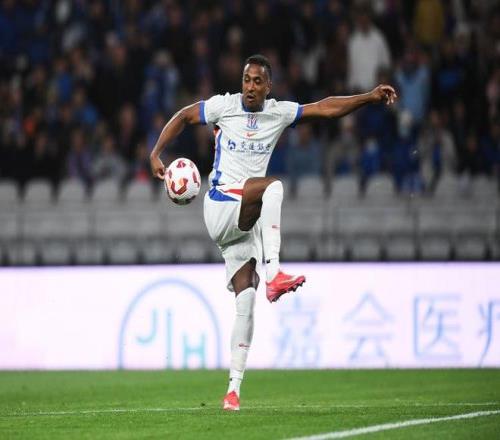 记者：米内罗和戴伟浚即将返回申花，展开下阶段康复训练