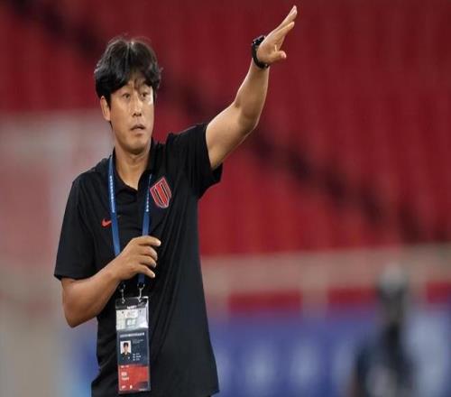 成都蓉城遭灭顶之灾徐正源或携3大核心集体离队明年保级都困难