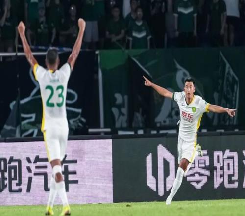 国安4比3逆转战胜浙江，取得队史第500场胜利，冠军归属四强争霸