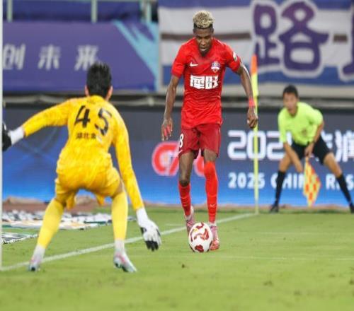 【中超】恩戈姆重炮制胜梅州2比1客胜三镇12轮首胜