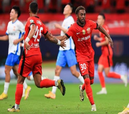 记者：海港本赛季实力严重下滑，穆斯卡特将队伍带到第二体现功力