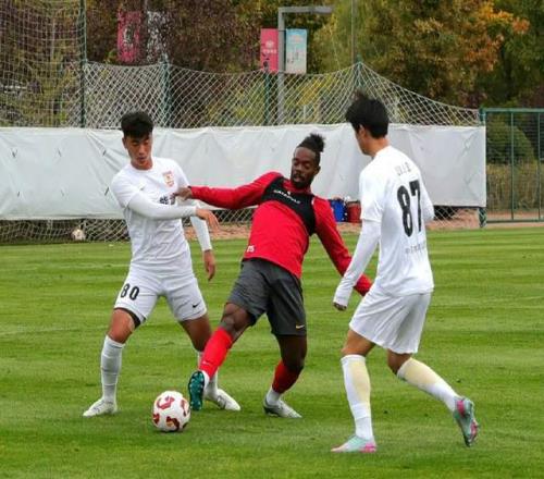 亚泰凑齐5外援，5球大胜提升信心连客抢4分彭欣力+卡米洛有奇效