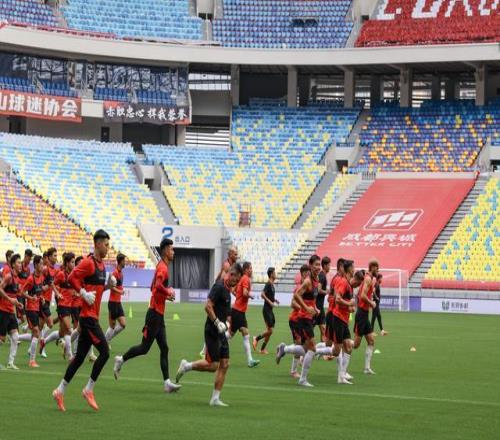 凤凰山拼亚冠，90分钟我们一起战斗！