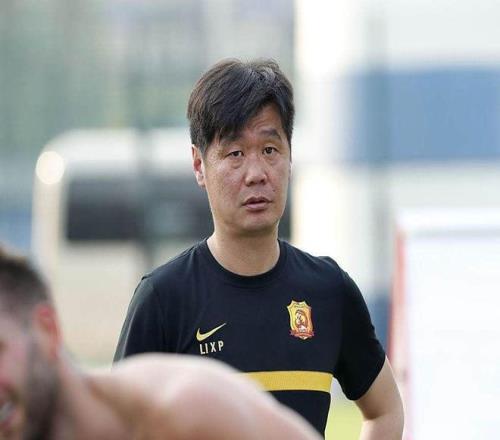 中超联赛剩余四场比赛马上开始，海牛和深圳争取早降级蓉城争冠