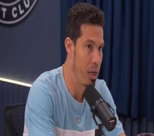 前中超巨星：中国球员水平低，还很自大，中国足球不是足球运动